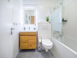 ImmoStay G#3 Zentrales Apartment mit Balkonblick - Bremen - 6