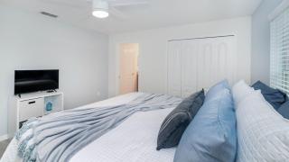 Last Minute Disney Getaway! Private Pool, Hot Tub & Games Room. Book Now! #44219 - Kissimmee - 1