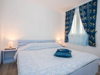 Charming Brsec Apartment with Shared Pool - Brseč - 2