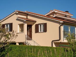 Stylish Two Bedroom Apartment in Labin - Labin - 8