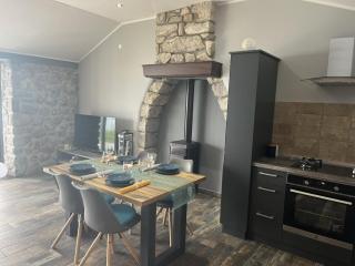 Splendid Holiday Home with Panoramic Sea Views Moscenicka Draga - Mošćenička Draga - 3