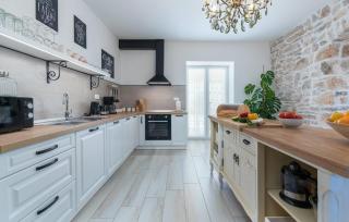 Villa Batelica in Sveti Bartul - Haus für 8 -10 Personen - Labin - 1