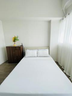 WV 14 Peaceful & Spacious Family Room - 0