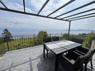 Splendid Holiday Home with Panoramic Sea Views Moscenicka Draga - Mošćenička Draga - 8