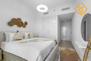 Keysplease 2 BR Downtown Views II Steps to Dubai Mall - Dubái - 4