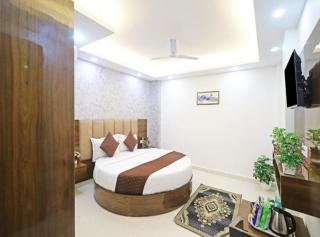 Hotel Grand Galaxy Delhi Near IGI Airport - 4