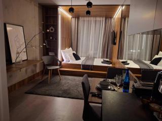 Apartments Wroc'LOVE by me &302 Legnicka Self Check-In 24h & Lift & Air conditioning - Breslavia - 0