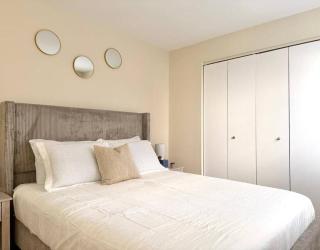 Sleek 1BR Getaway Ideal Spot Near O'Hare - 3