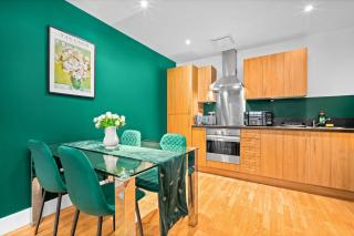 Sleeps 7 - 4 Beds Apt Arcadian Centre B'ham - Birmingham - 7