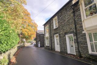 Bakers Rest ideal for 2 families centrally located in Grasmere with walks from the door - 0