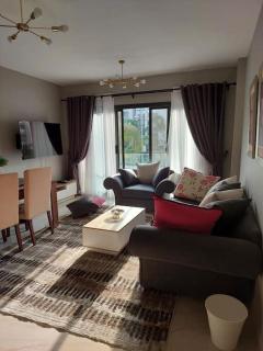Luxurious 3 Bedroom Apt - Madinaty - 8
