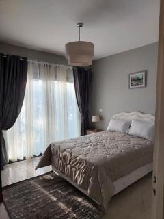 Luxurious 3 Bedroom Apt - Madinaty - 6