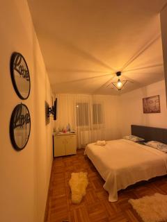 Aurora&Aziz Home - 1