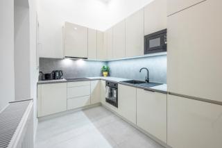 Charming E24 Grand Residence Next to the Andrássy Fashion St - Budapest - 7