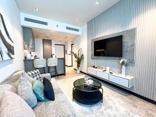 Chic 1-Bedroom with Epic Burj Khalifa Views - 4