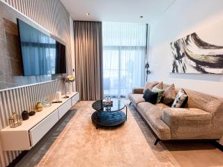 Chic 1-Bedroom with Epic Burj Khalifa Views - 5