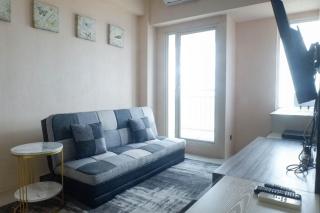 Enchanting Luxurious 2BR Apartment at Tanglin Supermall Mansion By Travelio - Surabaya - 1