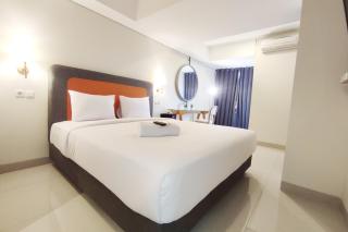 Elegant and Homey Studio at Marquis de Lafayette Apartment By Travelio - Semarang - 3