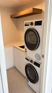 Apartment in Palm Beach - Gold Coast - 1