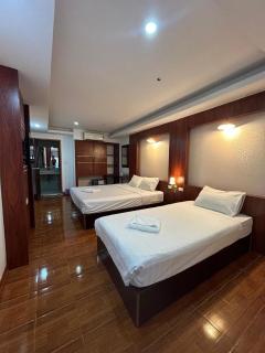 Vang Vieng Sky Mountain View Hotel - 7