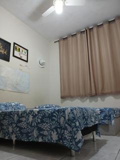 Quarto Privado Cama Casal ou Solteiros Apto - Rio de Janeiro - 1