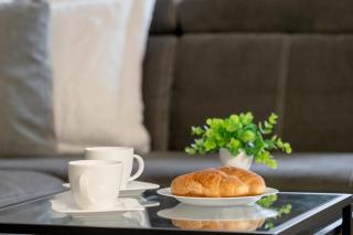 Modern Apartment with SmartTV & WiFi by Noclegi Renters - 2