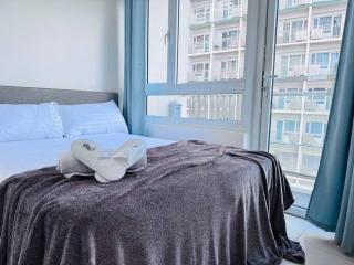 Relaxing Hideaway w Balcony Views at Cool Suites - Tagaytay - 0