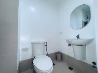 Relaxing Hideaway w Balcony Views at Cool Suites - Tagaytay - 8