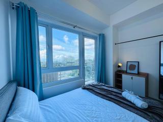Relaxing Hideaway w Balcony Views at Cool Suites - Tagaytay - 7