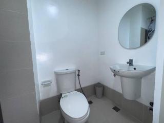 Relaxing Hideaway w Balcony Views at Cool Suites - Tagaytay - 1