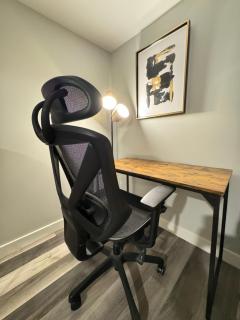 Modern 2 bedroom suite - 7