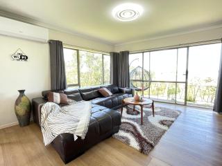 Beachfront Paradise - Glenbrook - 4