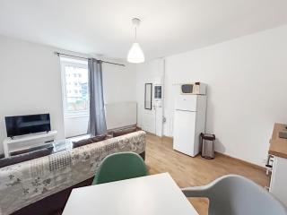 002-T2 cosy 2 à 4 pers Lumineux Wifi & Parking - Audincourt - 5