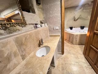 Atilla's Cave Hotel - 3