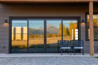 Luxury Teton Retreat- Hot Tub, Comfort, Views - Driggs - 6