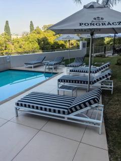 1 bedroom Apartment - 1