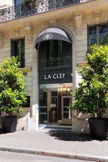 La Clef Tour Eiffel Paris by The Crest Collection - Paris - 8