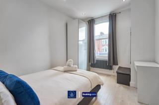 Last-Minute Escapes l Exclusive Offer l Flat 124 Delightful 2-bedroom apartment in Tufnell Park l Sleeps Up to 5 Guests l By Live London Short Lets & Serviced Accommodation l - 7