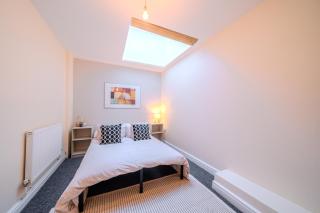 Fishponds Flat - Bristol - 9