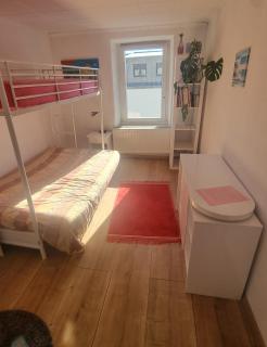 Relax, Cozy and Welcoming Room Near train station - - 5