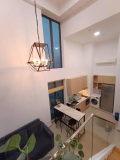 COL 11A Deluxe 1 Bedroom Duplex Infinity Pool - 5