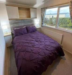 Golden Palm Resort - Bordeaux Deluxe - Coastal Caravan Breaks - Chapel Saint Leonards - 3
