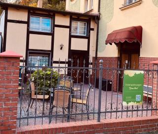 Ferienwohnung 2 Grüner Fürst mit Sitzecke im Innenhof & Parkplatz & Nähe Park - Bad Muskau - 0