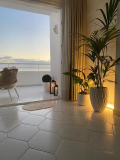 Beach Front Apartment Miraflores - Mijas Costa - 4