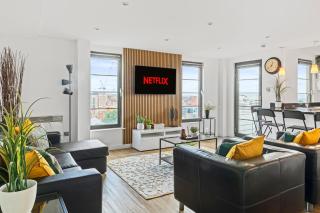 4 Bedroom Penthouse and Free Parking - Nottingham - 0