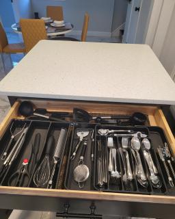 The cardinal house - 6