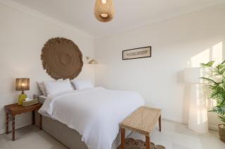 One-Bedroom Apartment Grand Museum view, Earthy historic Studio - 6