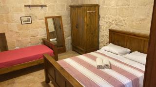 Charming Room in Villa with pool, Gozo-TripInnGozo - Għajn il-Kbira - 4