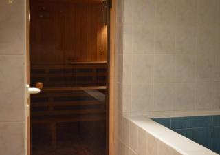 Guesthouse & sauna by HMTL - 2