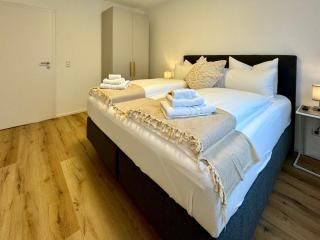 3 Zimmer Apartment, 82 qm, max 5 Pers, Balkon, Garage, Internet 300 mBit - Sindelfingen - 1